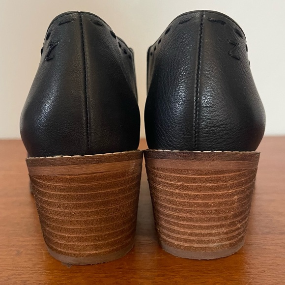 Zodiac Black Ankle Booties - Picture 4 of 10